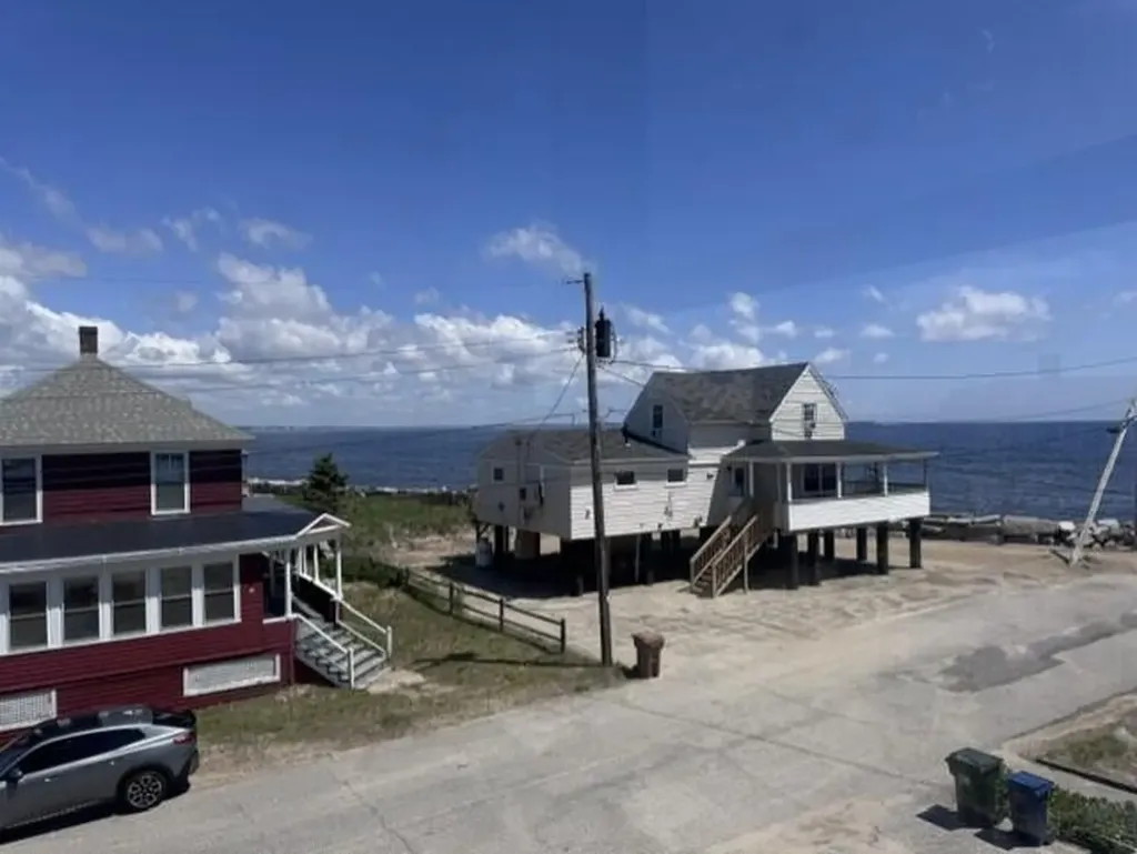31 Sunset Avenue Saco ME 04072