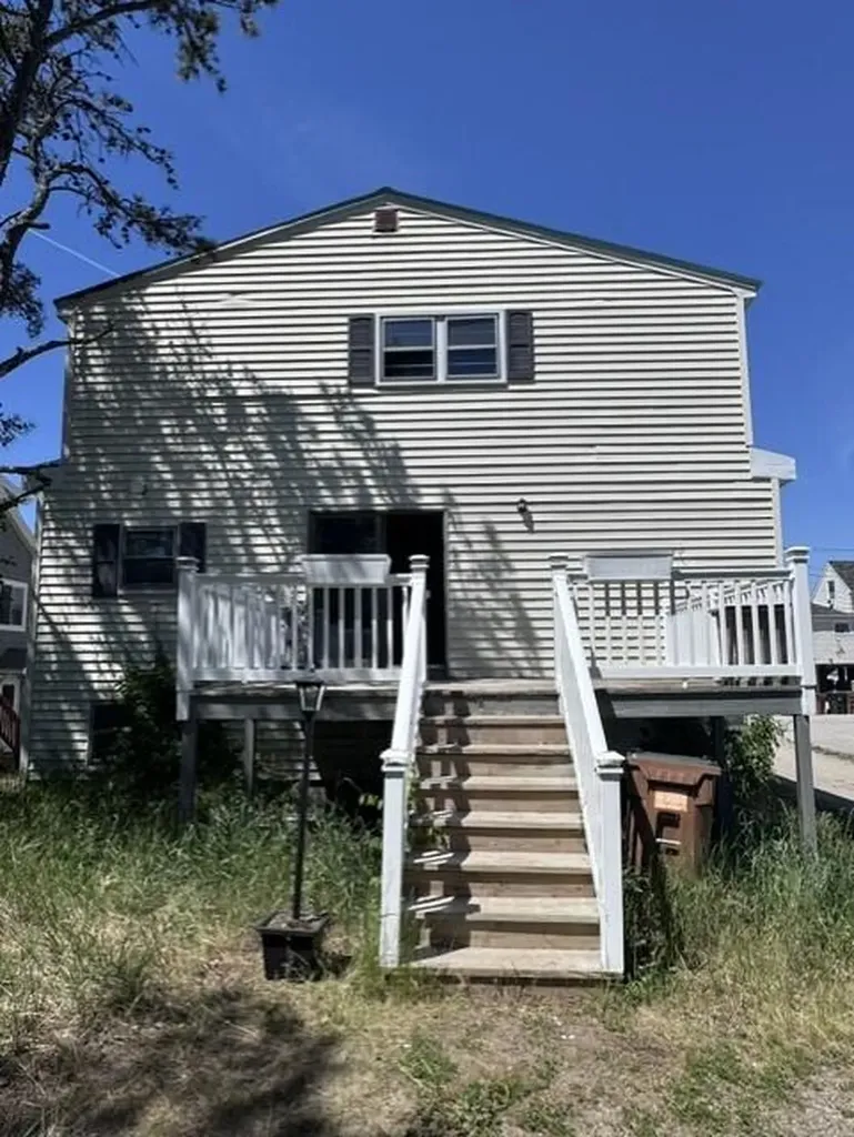 31 Sunset Avenue Saco ME 04072