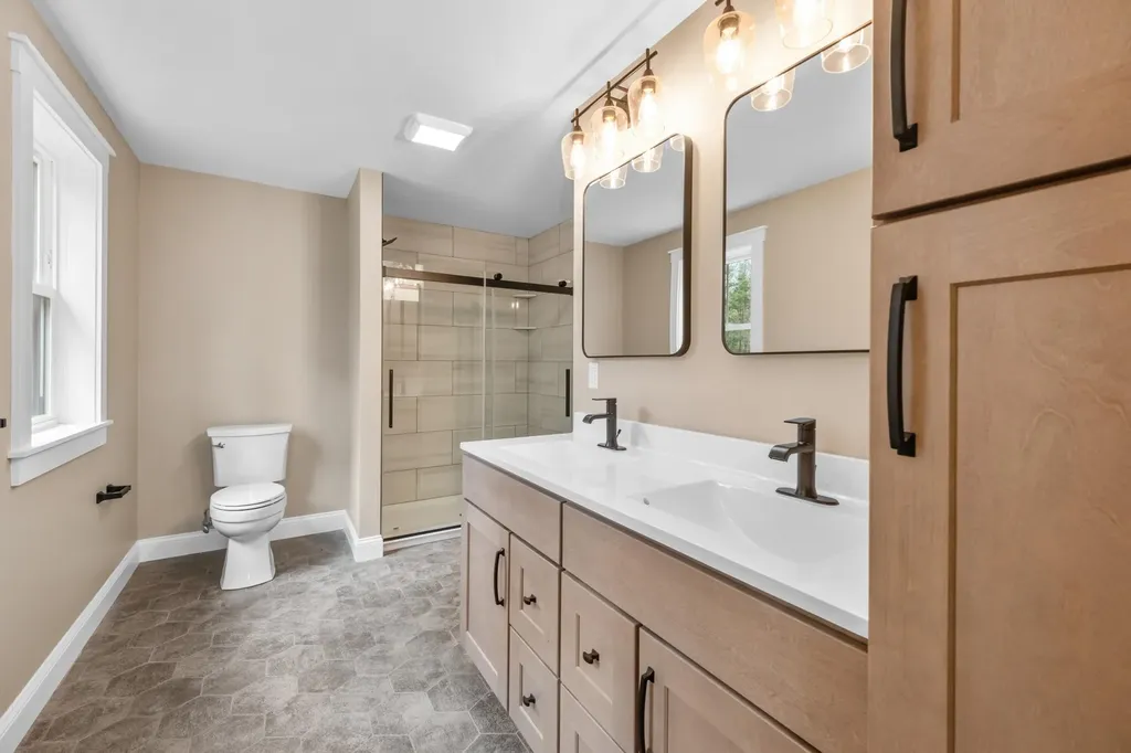 72 Borski's Way Wiscasset ME 04578