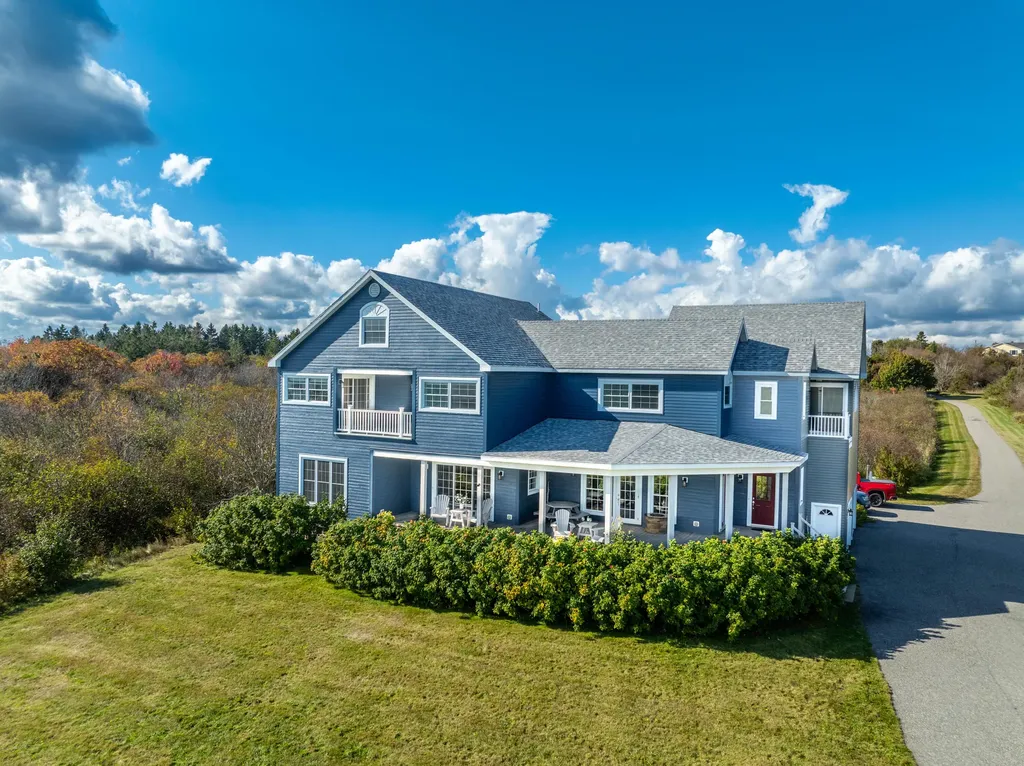 20 Easy Street Lubec ME 04652