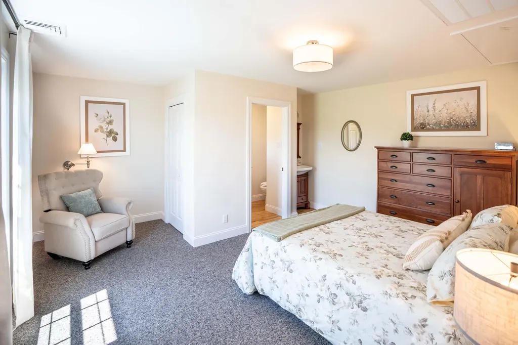 20 Easy Street Lubec ME 04652