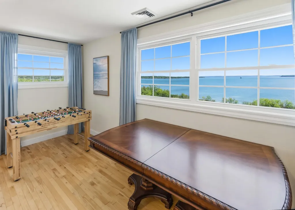 20 Easy Street Lubec ME 04652