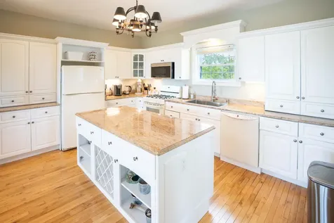 20 Easy Street Lubec ME 04652