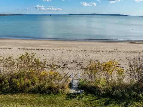 20 Easy Street Lubec ME 04652