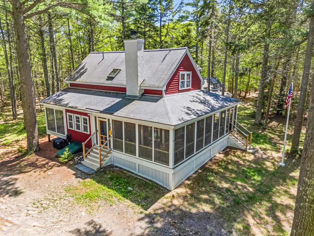 23 Peacock Lane Georgetown ME 04548