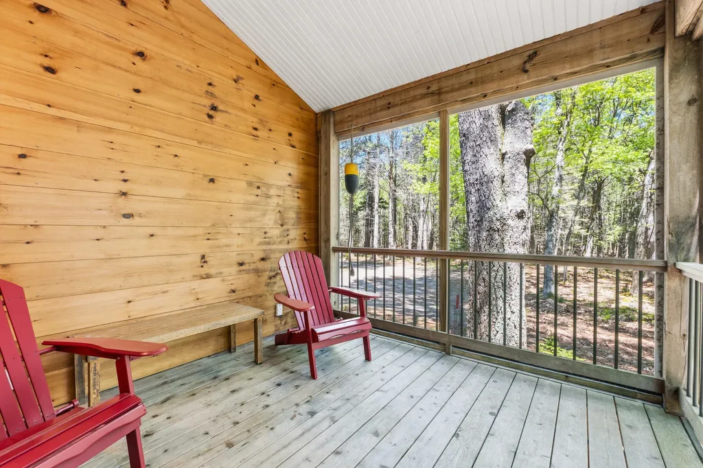 23 Peacock Lane Georgetown ME 04548