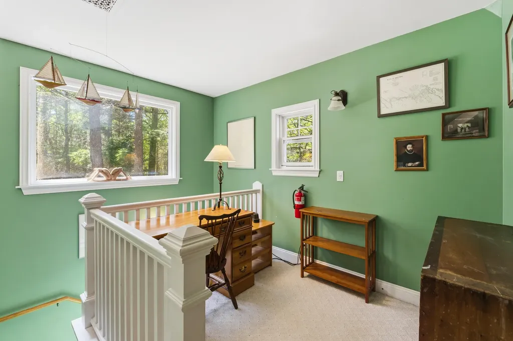 23 Peacock Lane Georgetown ME 04548
