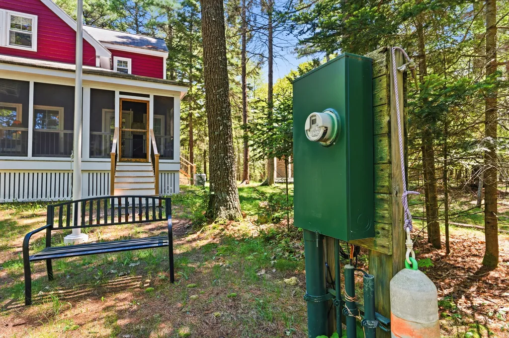23 Peacock Lane Georgetown ME 04548