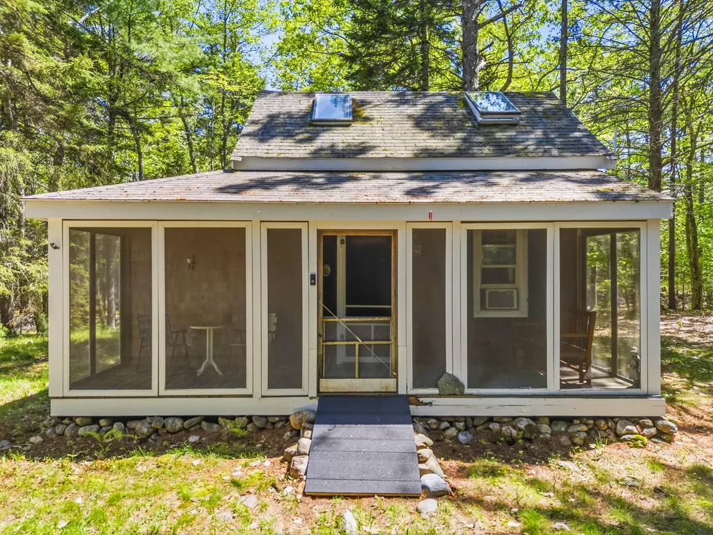 23 Peacock Lane Georgetown ME 04548