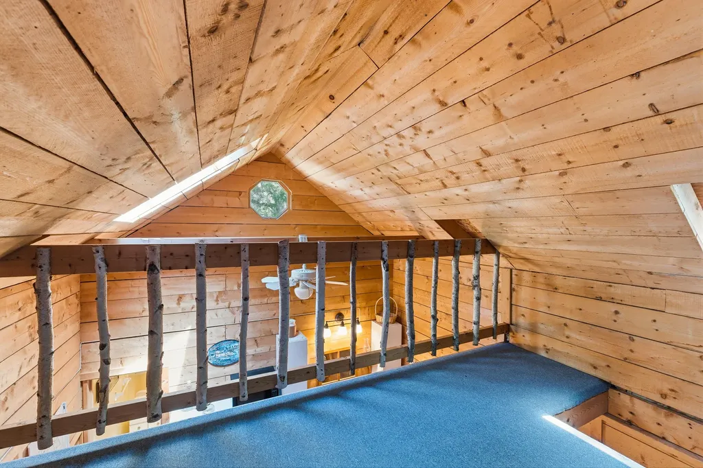 23 Peacock Lane Georgetown ME 04548