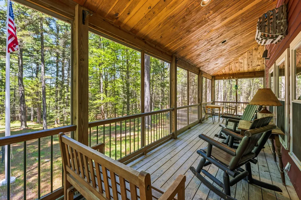 23 Peacock Lane Georgetown ME 04548