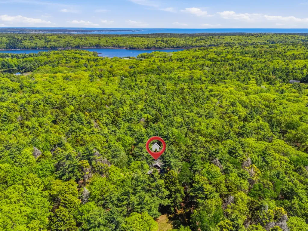 23 Peacock Lane Georgetown ME 04548