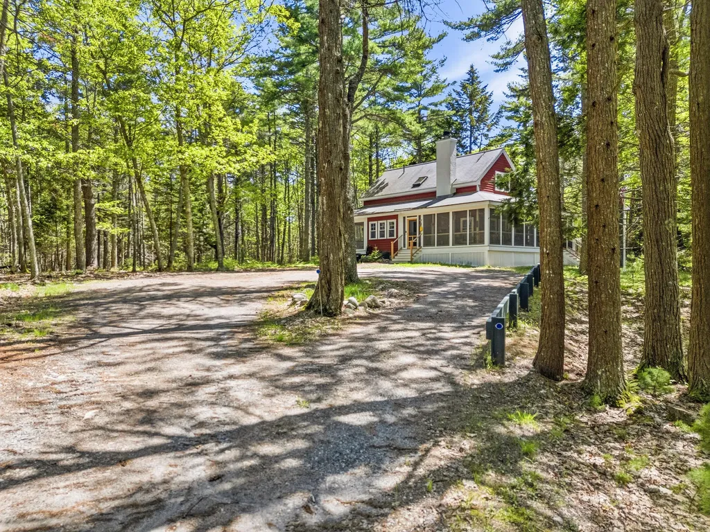 23 Peacock Lane Georgetown ME 04548