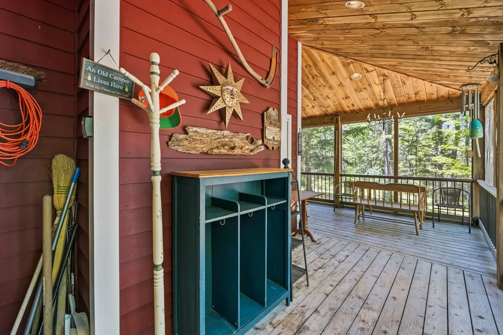 23 Peacock Lane Georgetown ME 04548