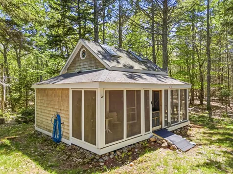 23 Peacock Lane Georgetown ME 04548