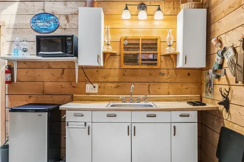 23 Peacock Lane Georgetown ME 04548