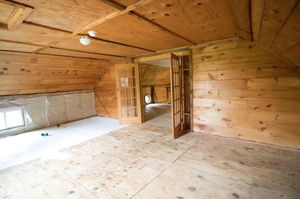 123 Lewiston Road Gray ME 04039