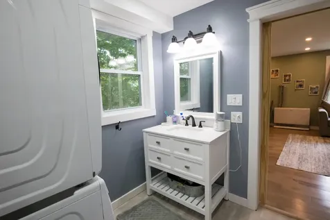 123 Lewiston Road Gray ME 04039