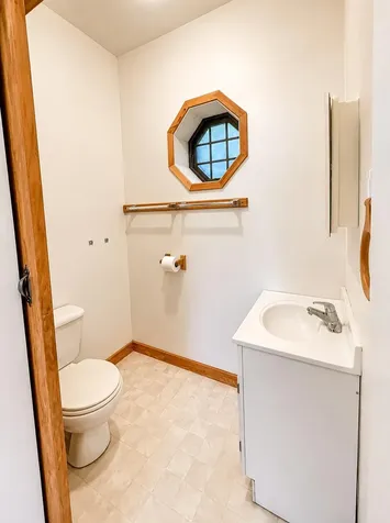 123 Lewiston Road Gray ME 04039