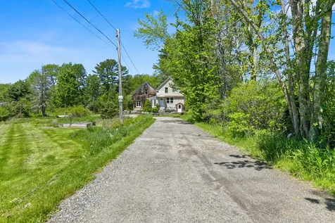 123 Lewiston Road Gray ME 04039