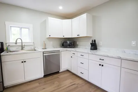 123 Lewiston Road Gray ME 04039
