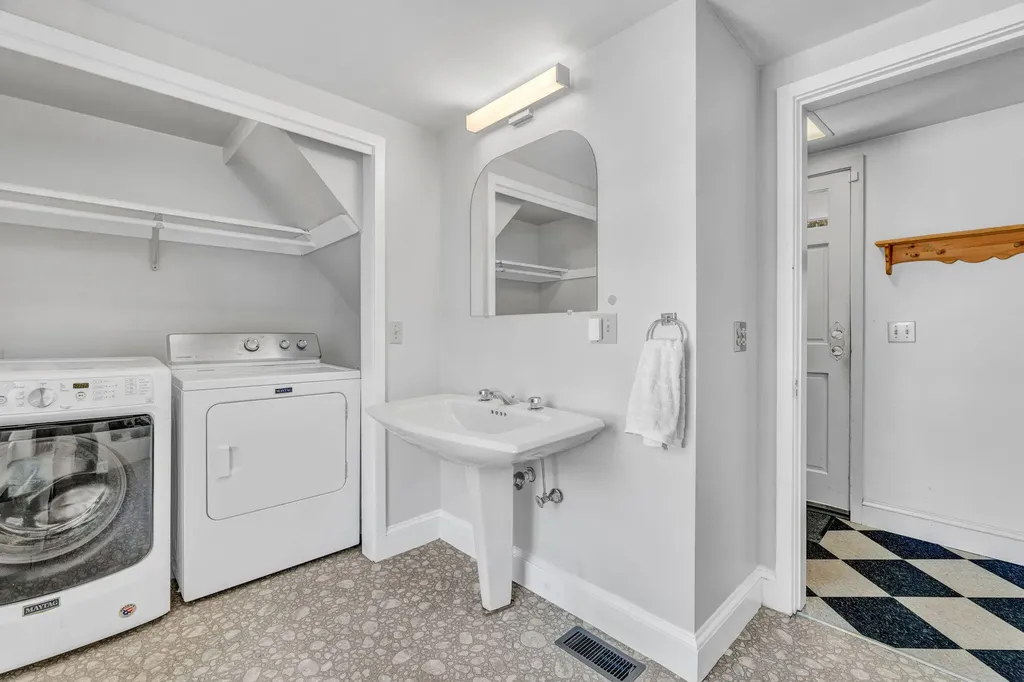 47 Masonic Street Rockland ME 04841