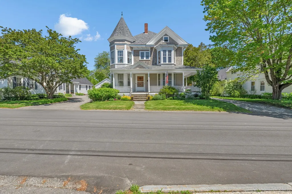 47 Masonic Street Rockland ME 04841