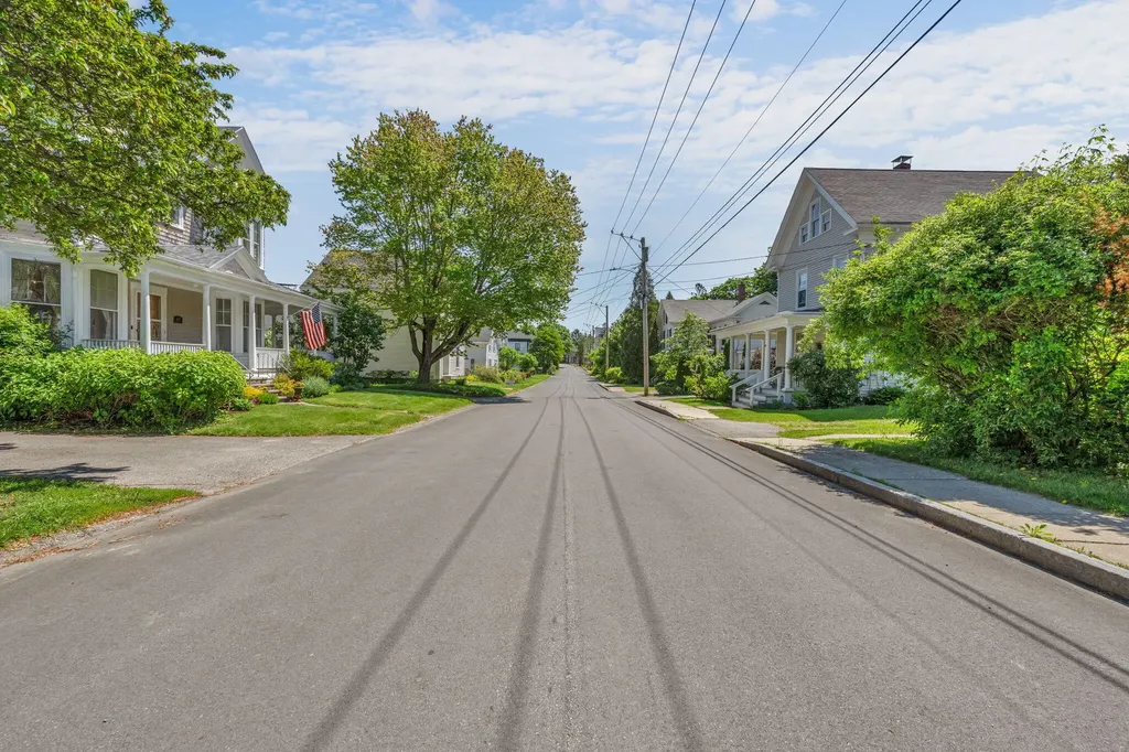 47 Masonic Street Rockland ME 04841