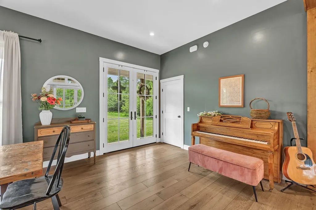 144 Hurricane Road Gorham ME 04038