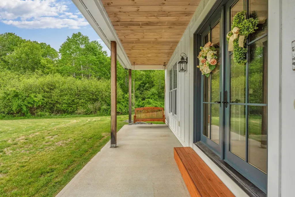 144 Hurricane Road Gorham ME 04038