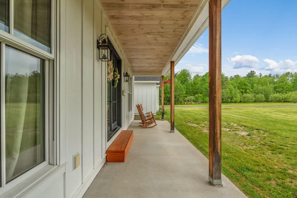 144 Hurricane Road Gorham ME 04038