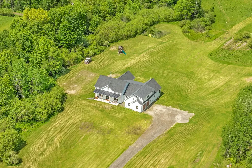 144 Hurricane Road Gorham ME 04038