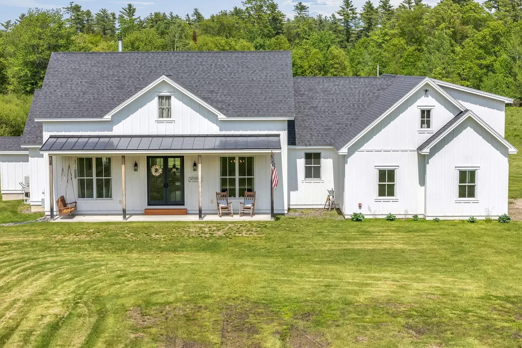 144 Hurricane Road Gorham ME 04038
