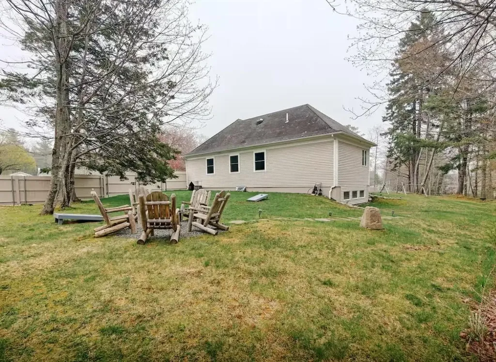 349 Douglas Highway Lamoine ME 04605