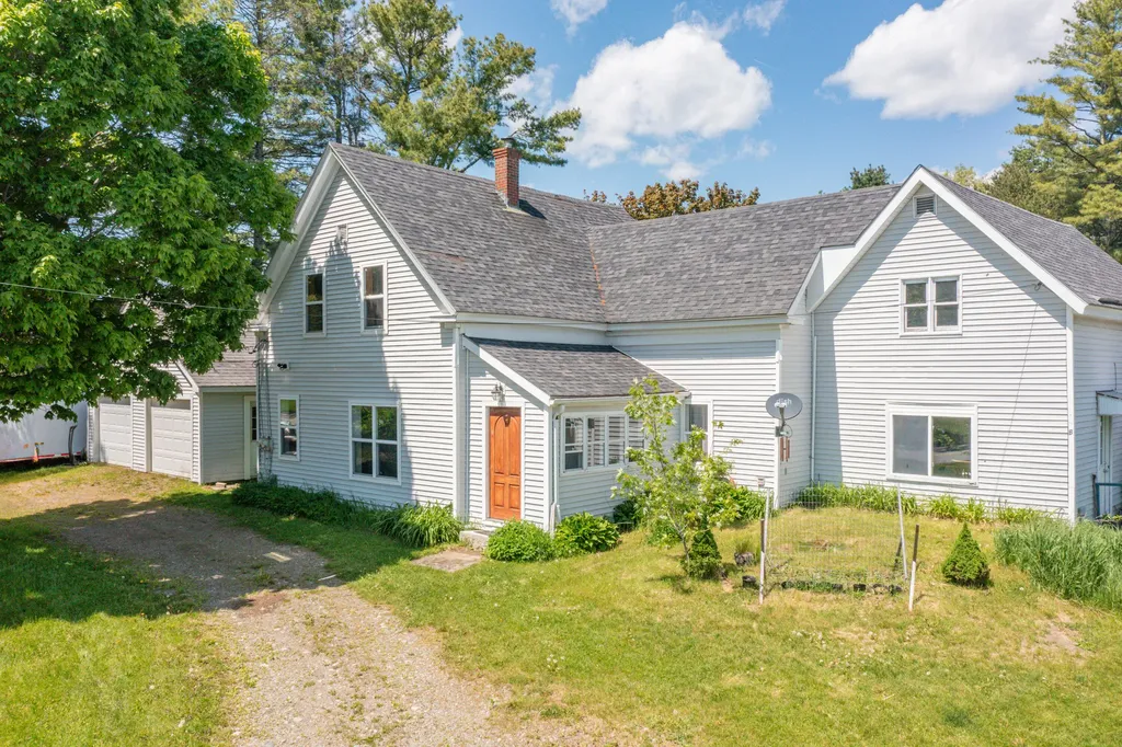 177 Lebanon Road Winterport ME 04496