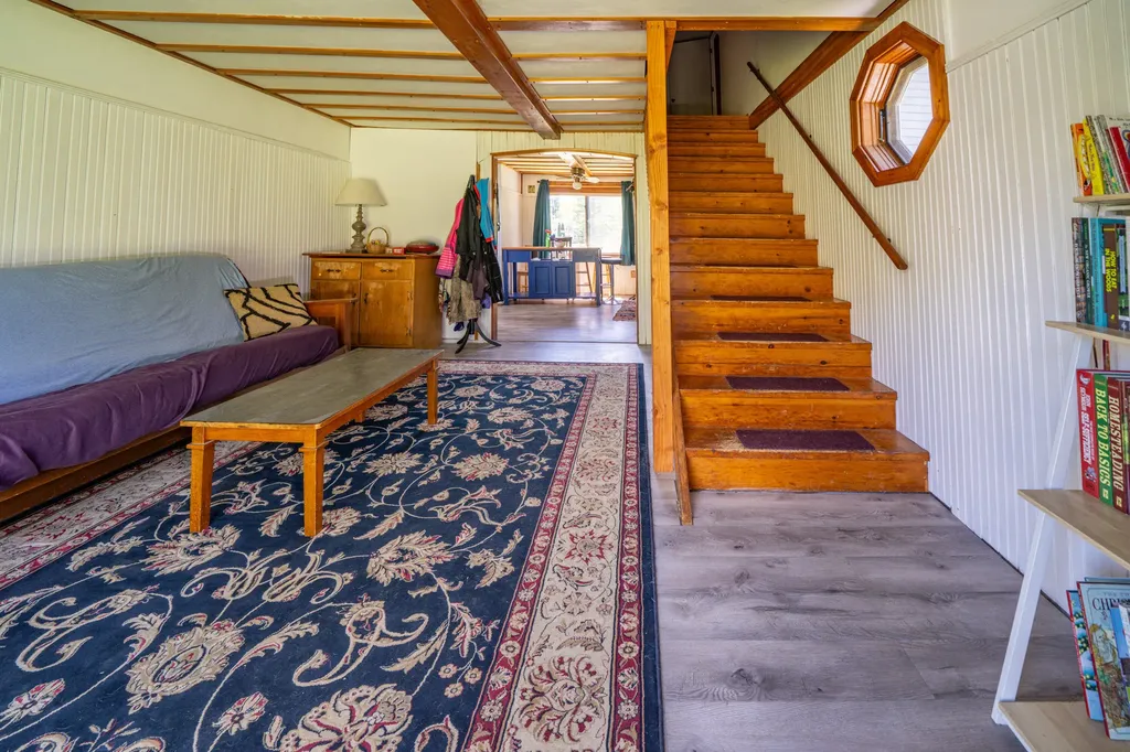 177 Lebanon Road Winterport ME 04496