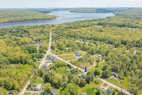 177 Lebanon Road Winterport ME 04496