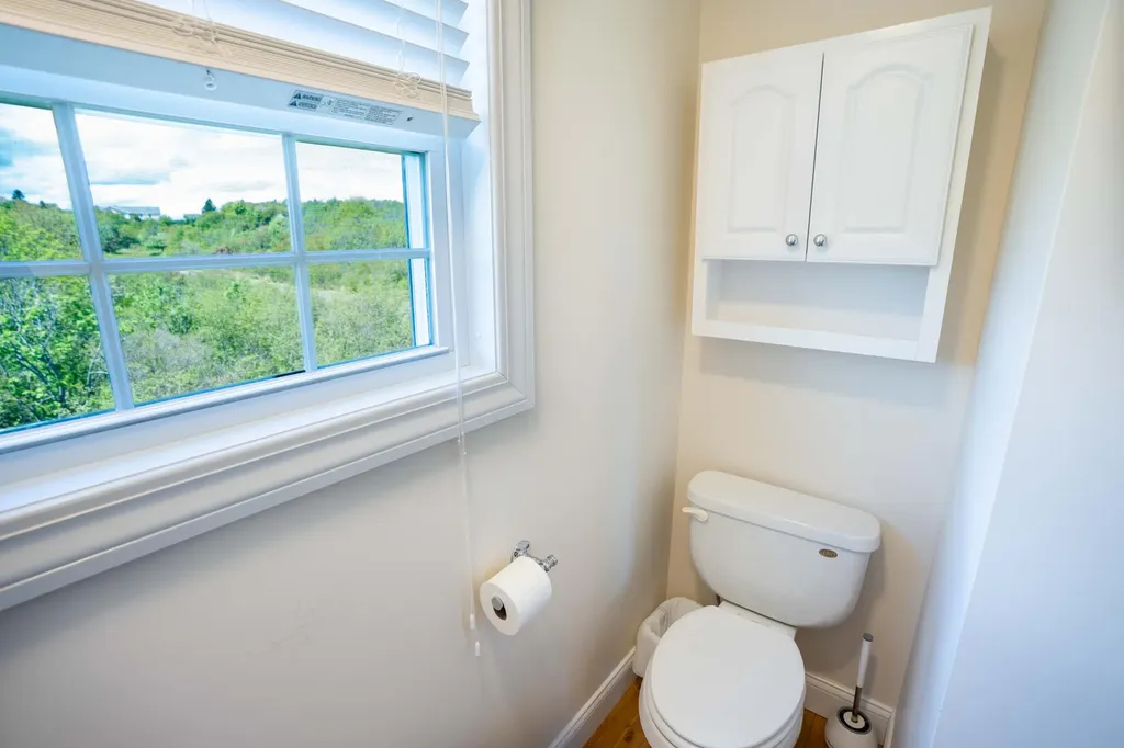 20 Easy Street Lubec ME 04652