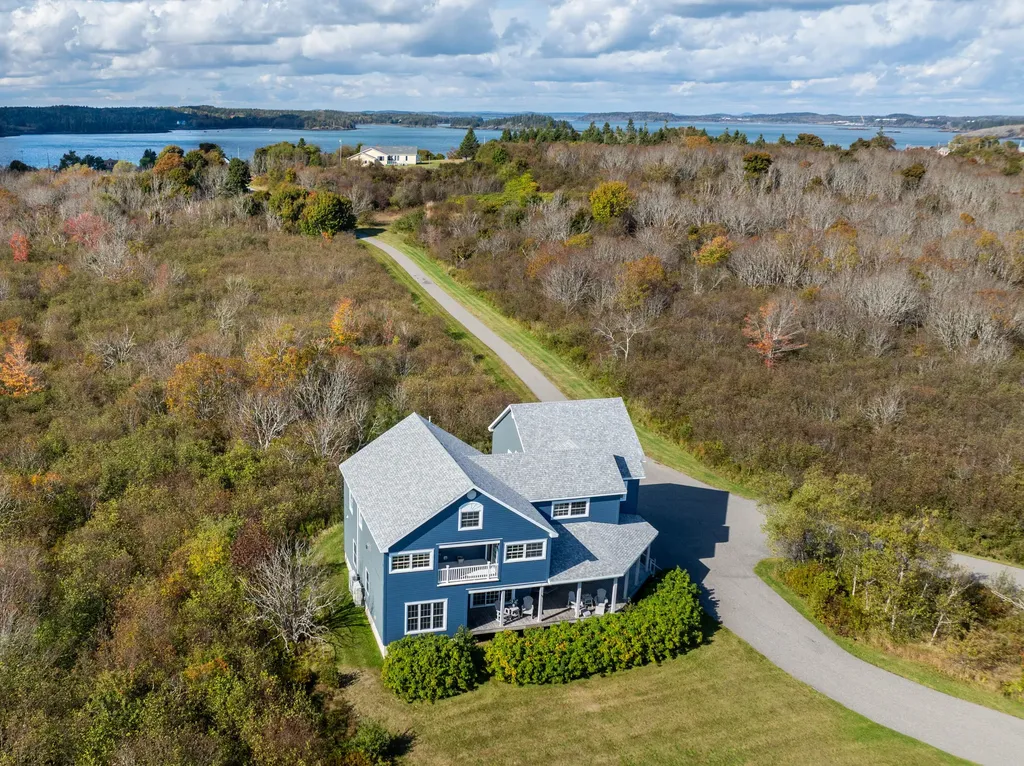 20 Easy Street Lubec ME 04652