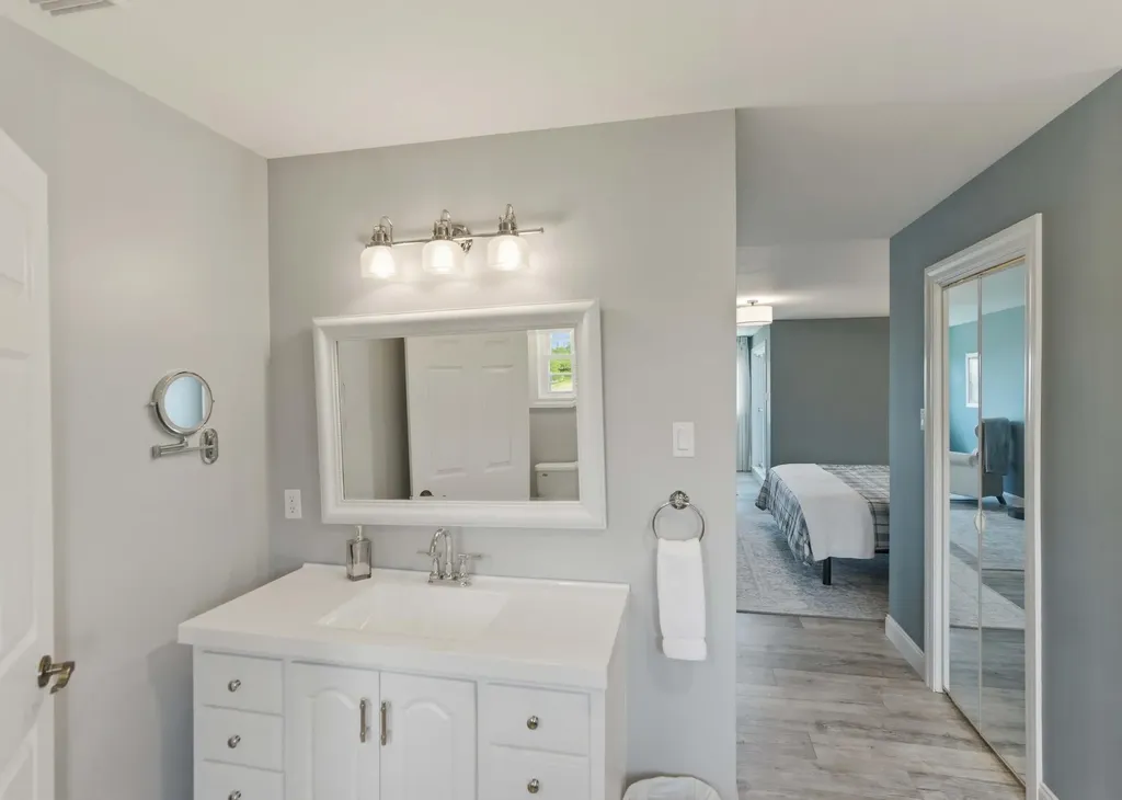 20 Easy Street Lubec ME 04652