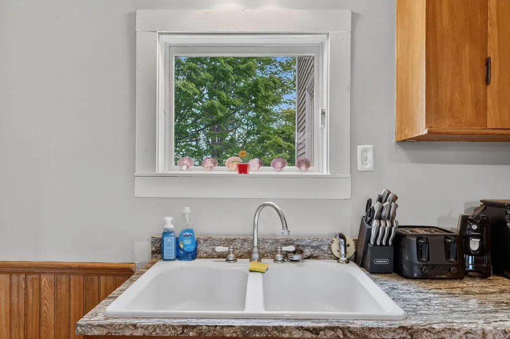 114 N Main Street Pittsfield ME 04967
