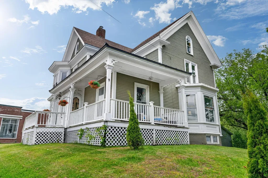 114 N Main Street Pittsfield ME 04967