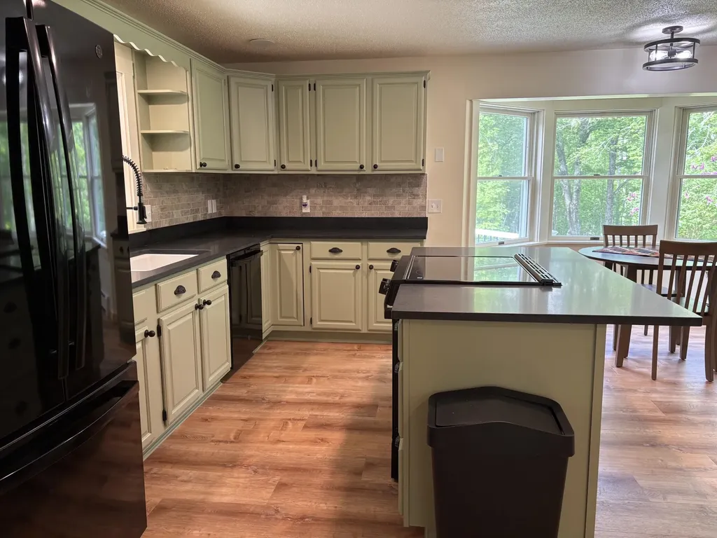 417 Searsmont Road Lincolnville ME 04849