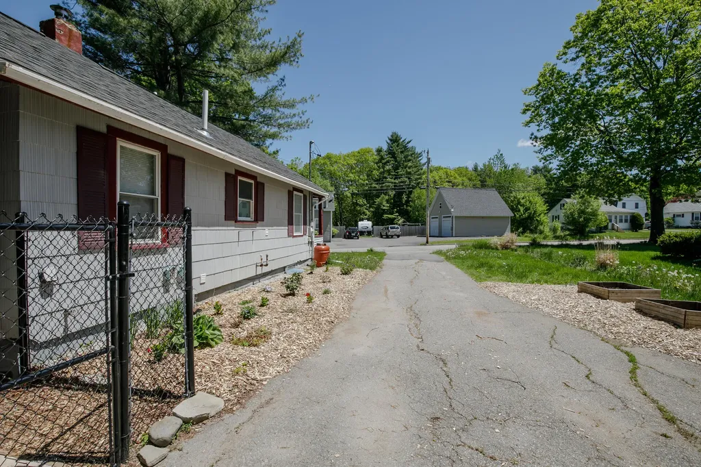 50 Hicks Road Augusta ME 04330