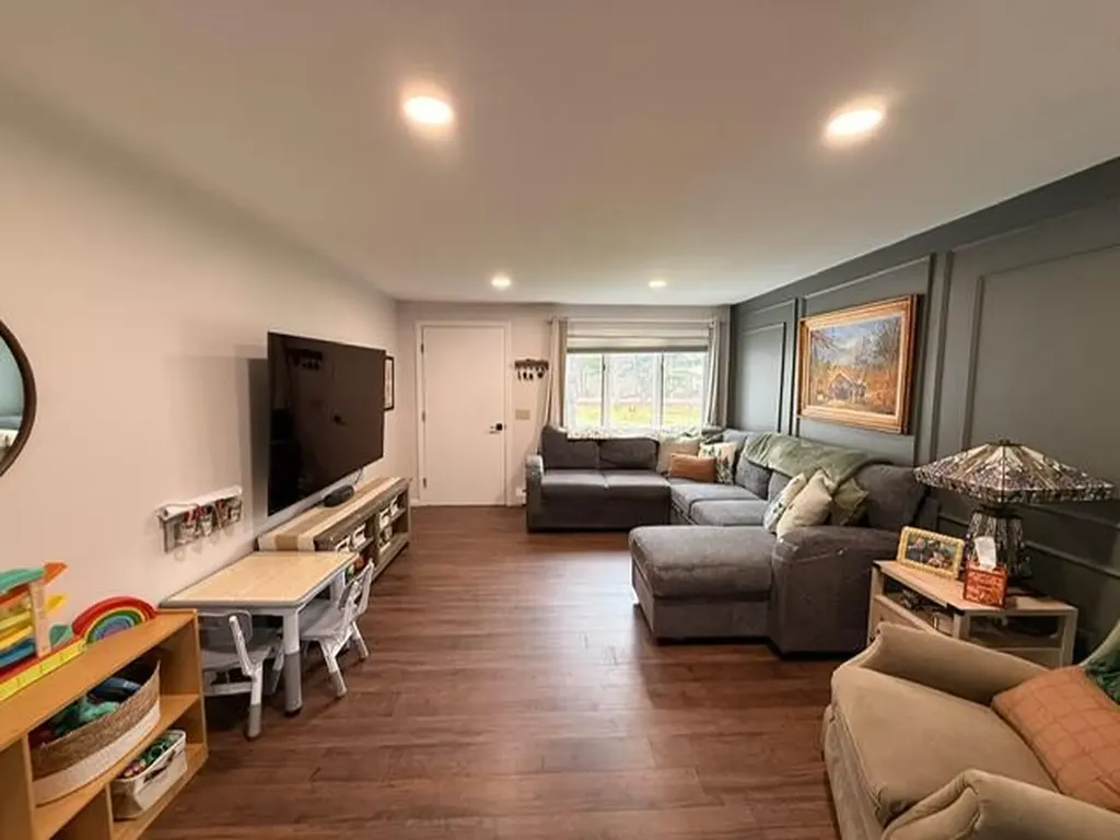 55 Blueberry Lane Gray ME 04039