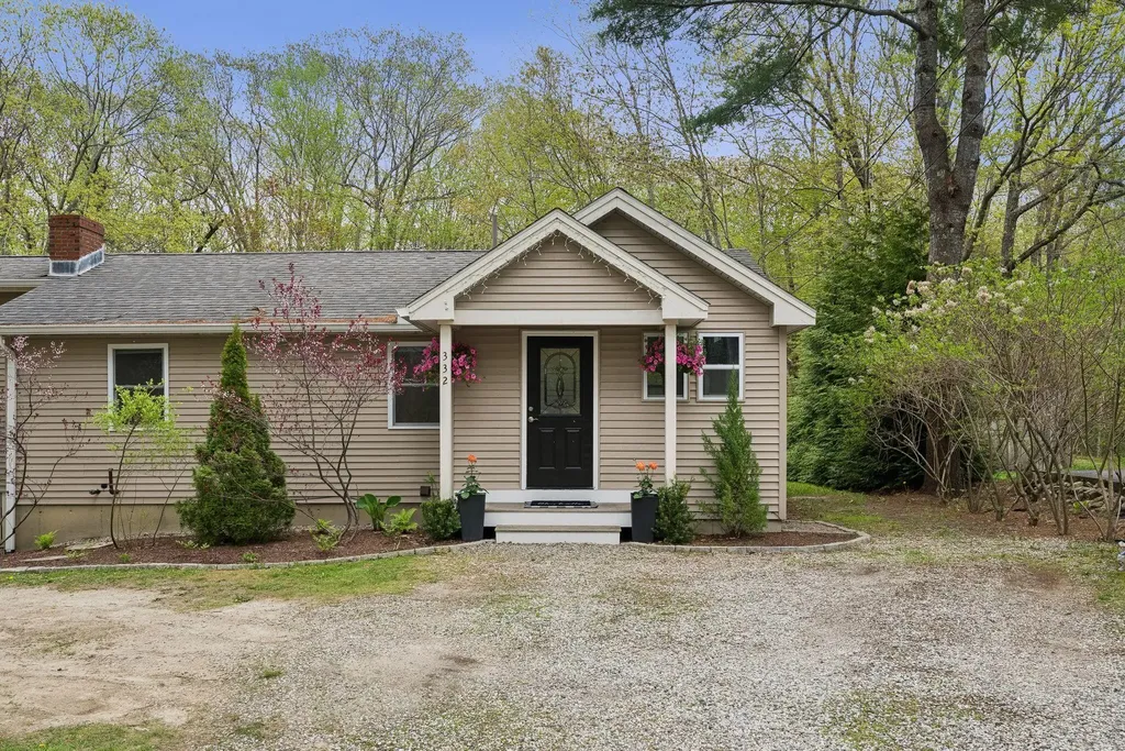 332 Portland Street Yarmouth ME 04096