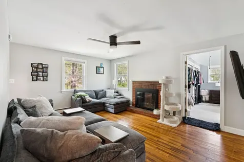 332 Portland Street Yarmouth ME 04096