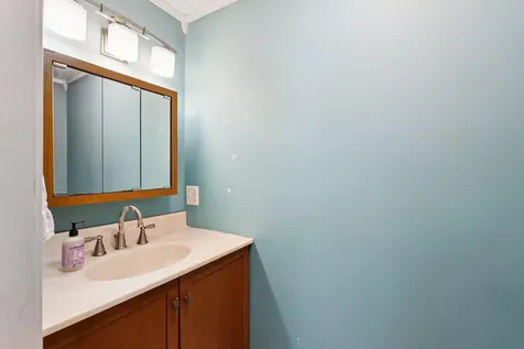 332 Portland Street Yarmouth ME 04096