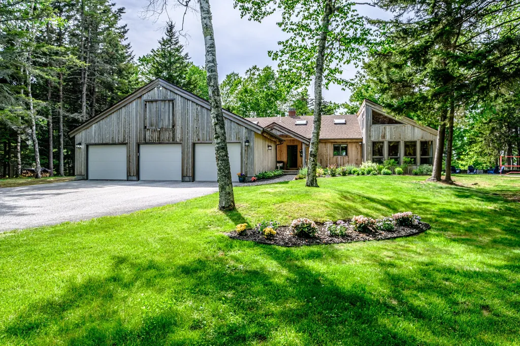 61 Dipper Cove Road Harpswell ME 04066