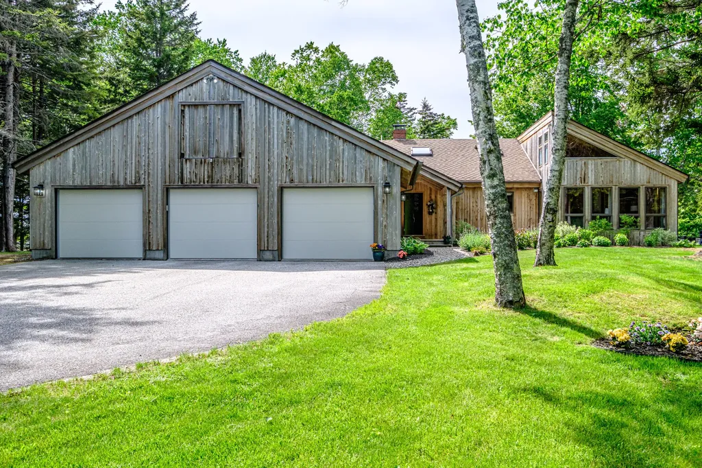 61 Dipper Cove Road Harpswell ME 04066